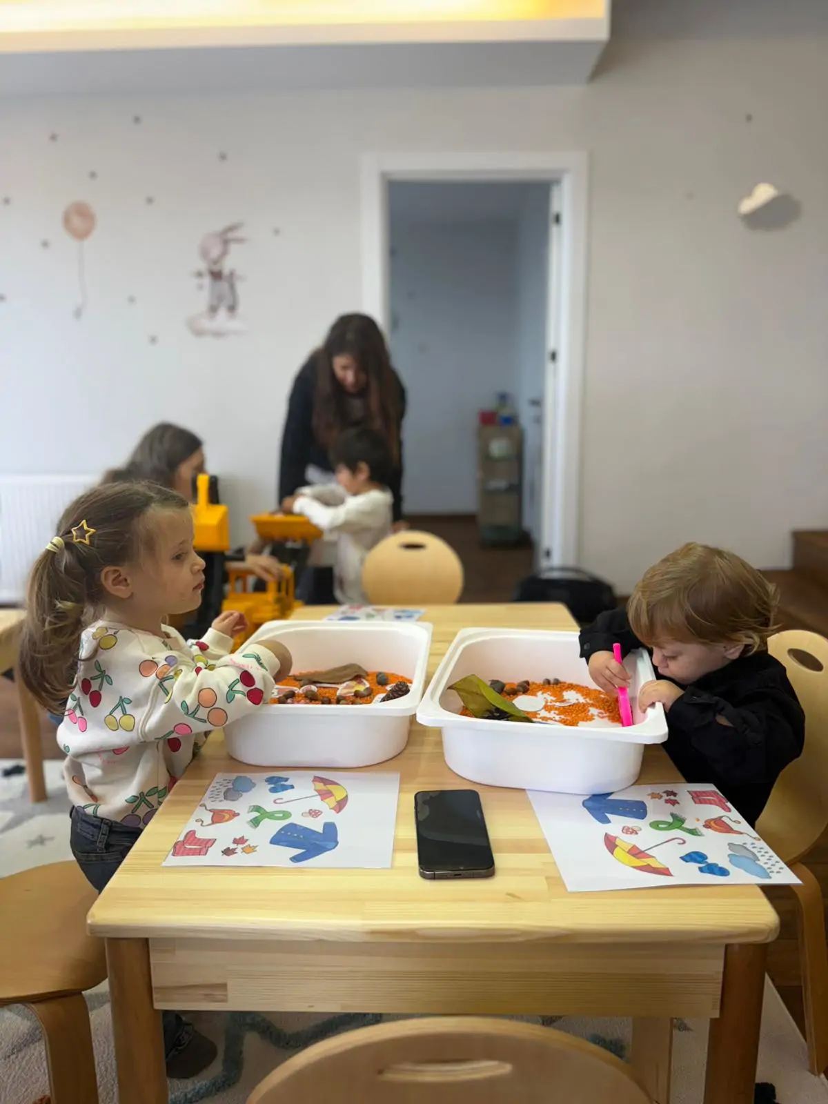 Minikköy Sonbahar Atölye Etkinliği – Renkli Yapraklarla El Sanatları