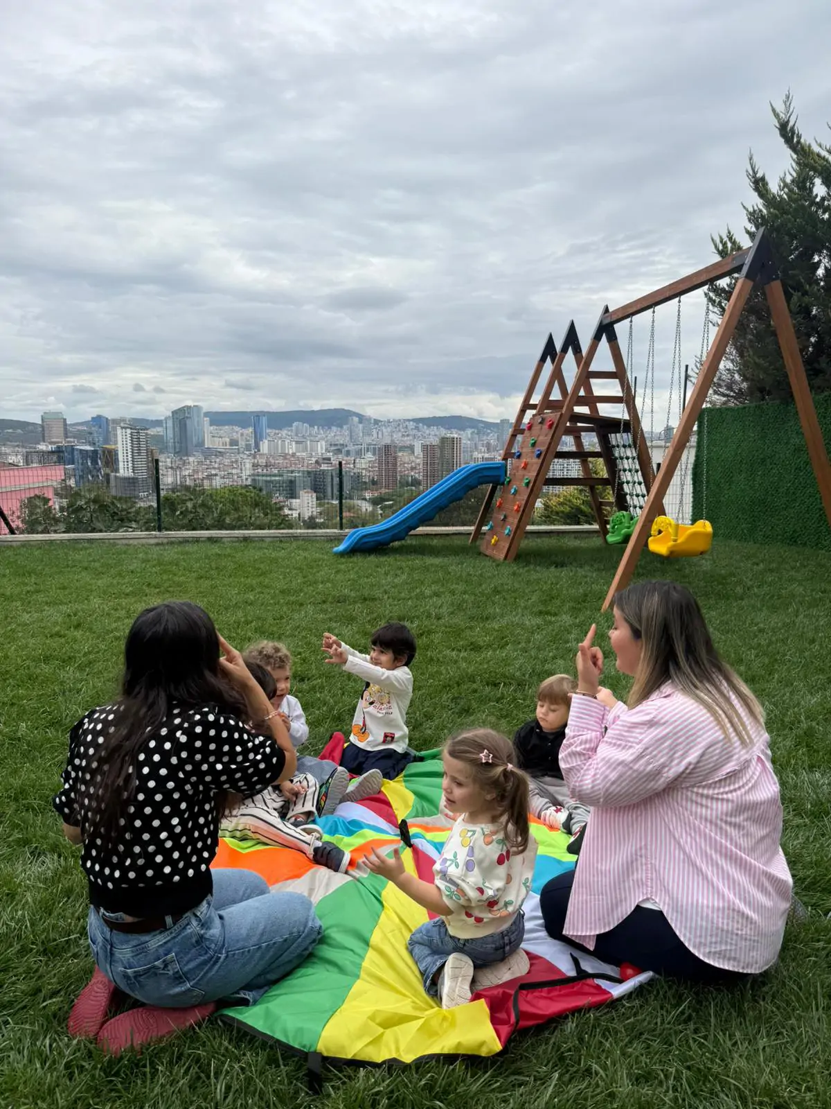 Minikköy Sonbahar Atölye Etkinliği – Resim, Eğlence ve Arkadaşlık